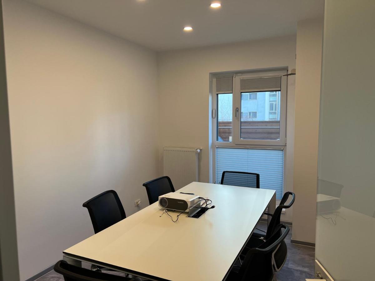 Luxury Westpark 2-Room Apartment Lakeview W5 Bucareste Exterior foto