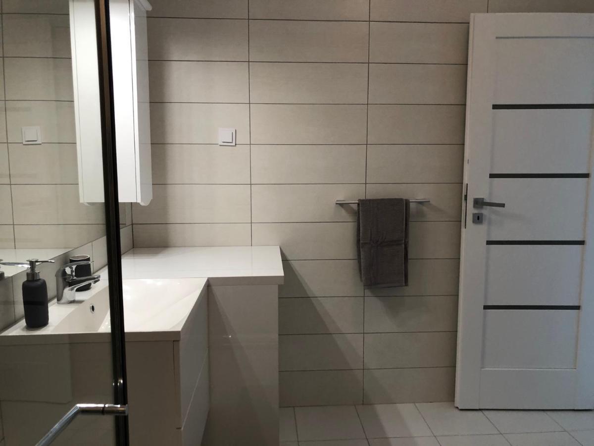 Luxury Westpark 2-Room Apartment Lakeview W5 Bucareste Exterior foto