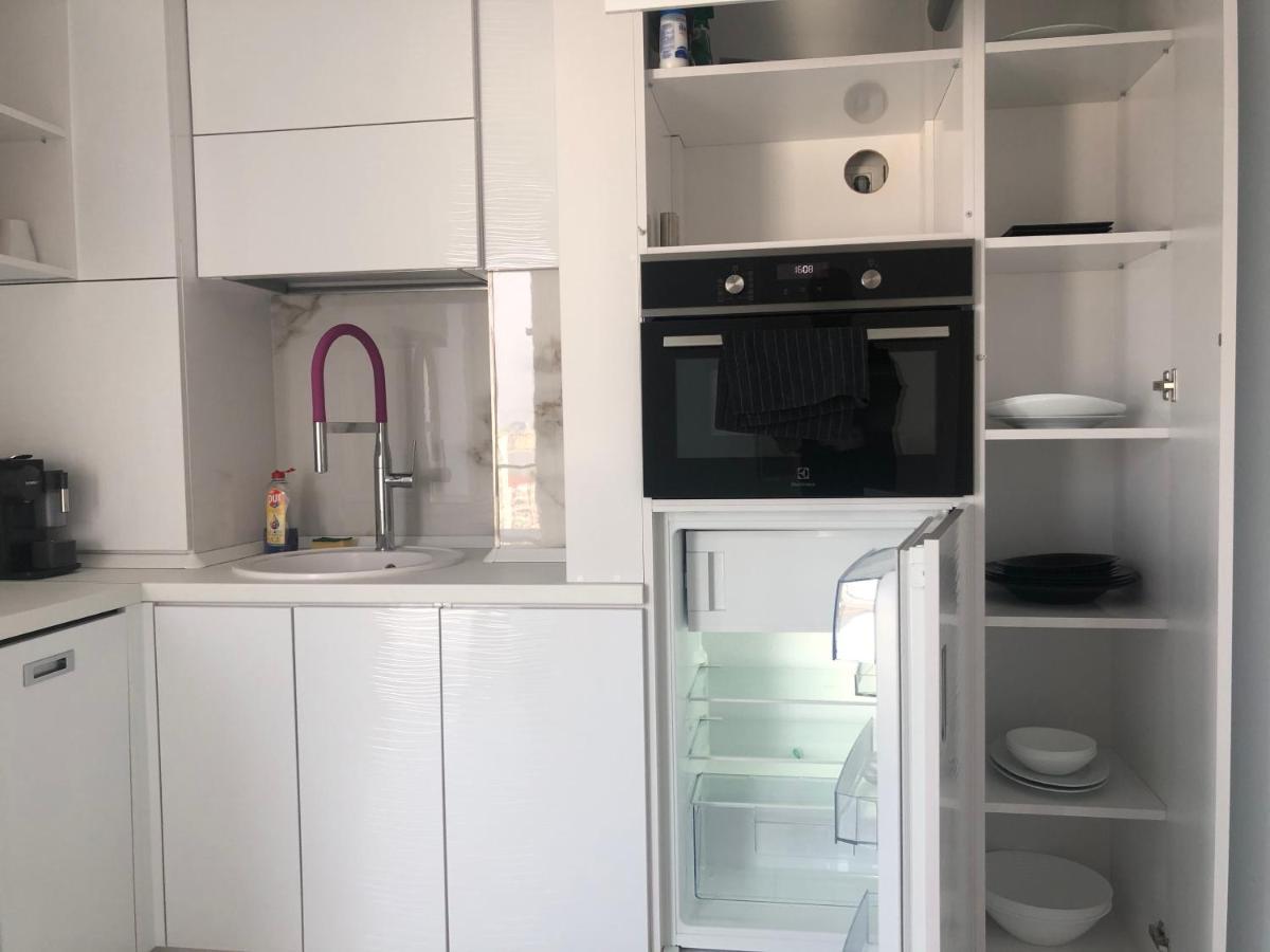 Luxury Westpark 2-Room Apartment Lakeview W5 Bucareste Exterior foto
